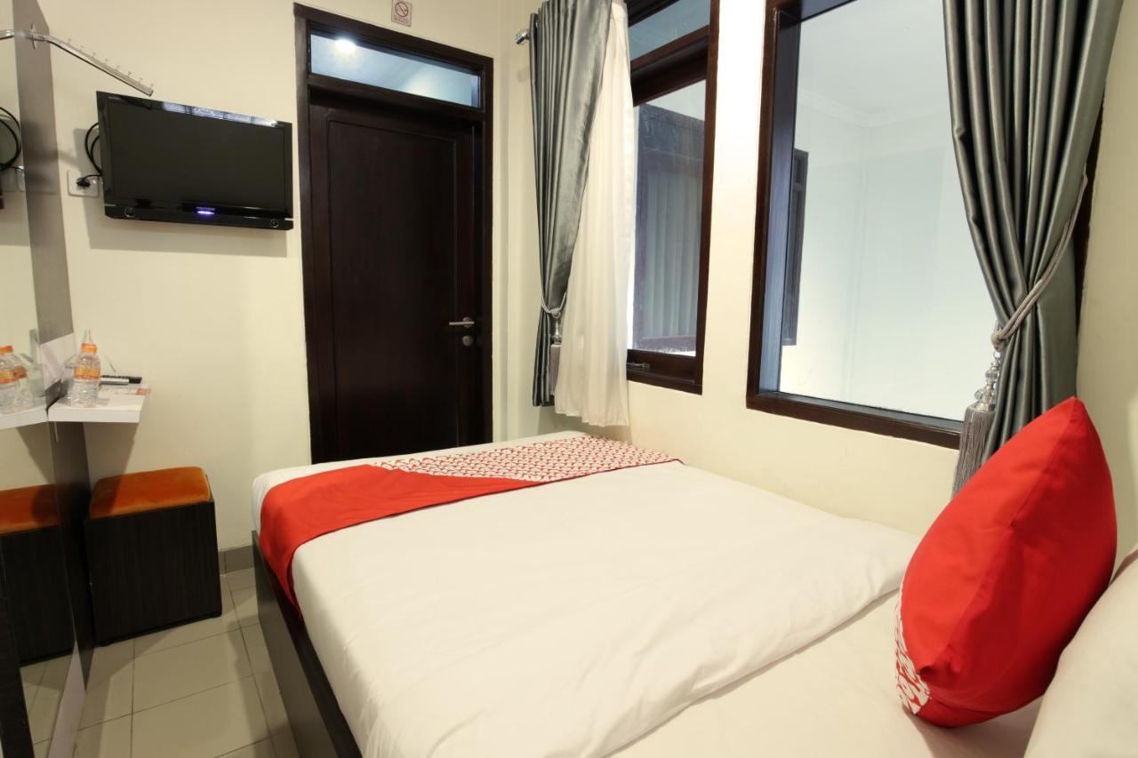 Hotel Oyo 202 Kuwera Bandung