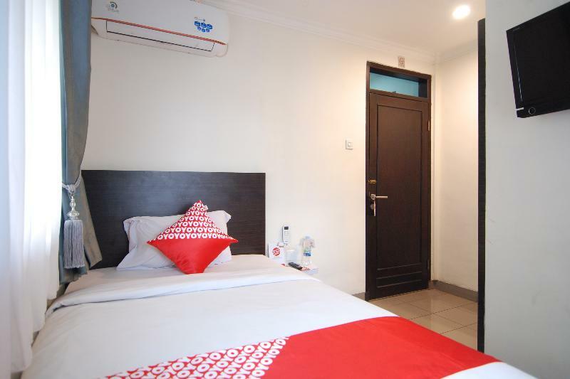Oyo 202 Kuwera Hotel